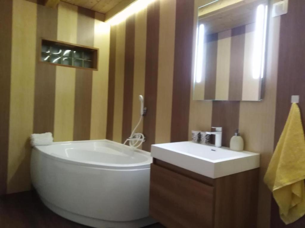 Bubble House - Apartmanok Szilvasvarad Bagian luar foto